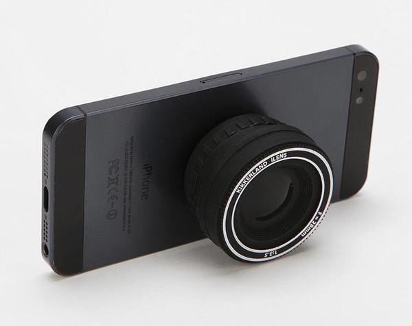 The Lens Shaped Photo Stand