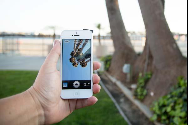 The Smartphone Spy Lens Feeds Your Passion for Phonegraphy