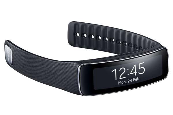 Samsung Gear Fit Fitness Tracker and Smartwatch Announced