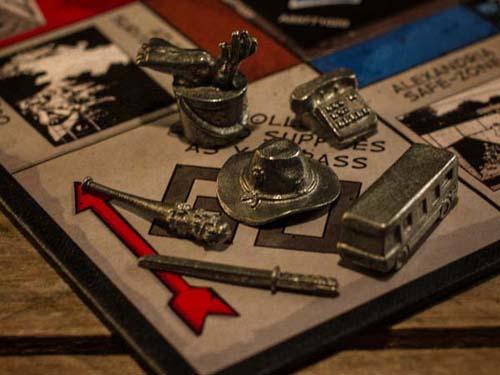 The Walking Dead Monoplay Board Game
