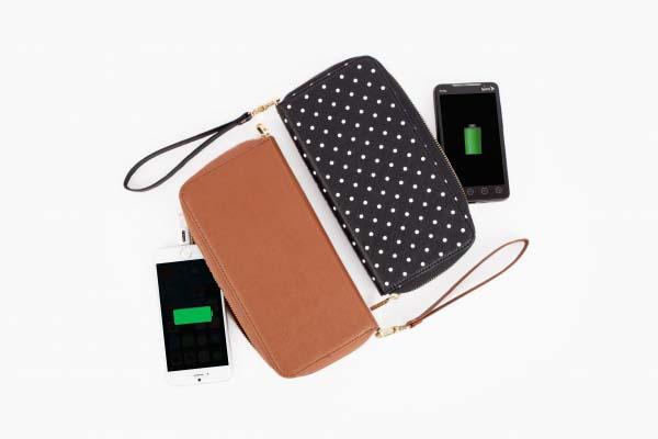 The Power Wallet with Integrated Power Bank