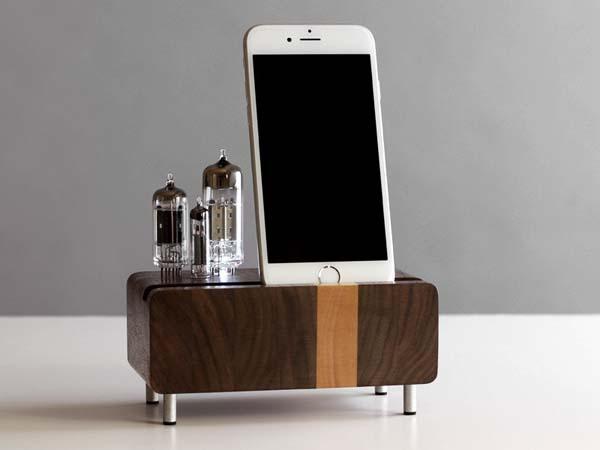 The Handmade Smartphone Charging Station with Triple Electron Tubes