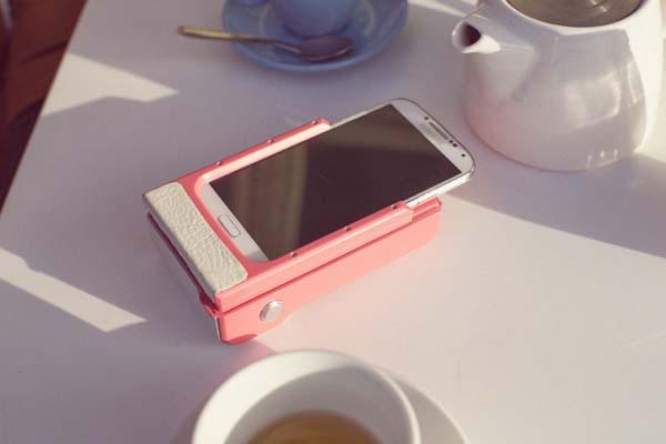 Prynt Turns Your Smartphone into an Instant Camera