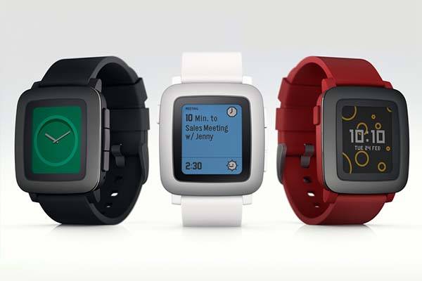 Pebble Time Smartwatch with Color E-Paper Display