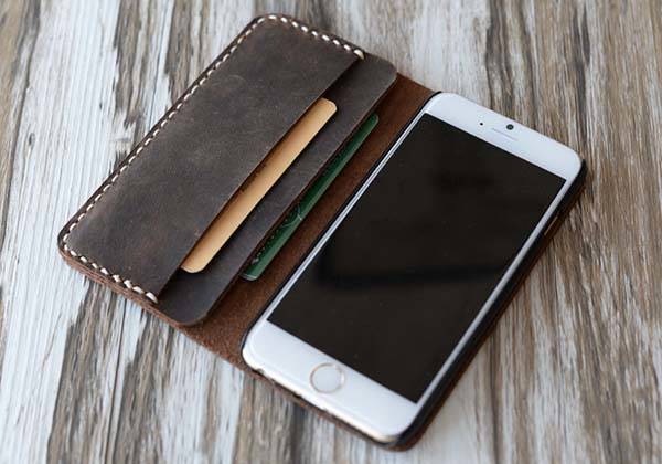 The Handmade Custimzable Leather iPhone 6 Plus and iPhone 6 Cases