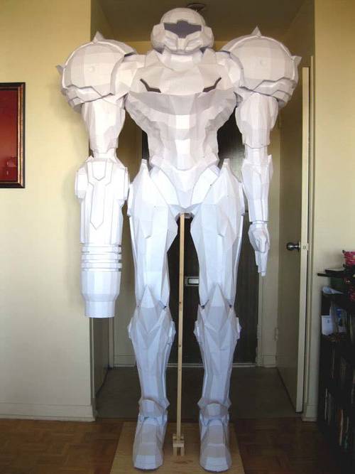 Life-Sized Metroid Samus Aran's Armor Suit Papercrafts