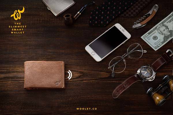 Woolet Slim Smart Wallet with Self-Charging Battery