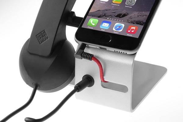 Pop Desk Docking Station with Detachable Handset for Smartphones