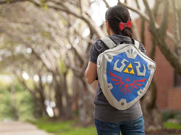 The Legend of Zelda Link\u0026#39;s Shield Backpack | Gadgetsin