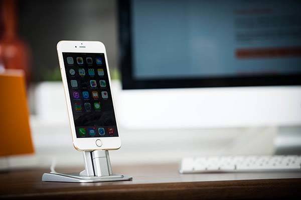 HeroDock Aluminum Charging Station For Smartphones And Tablets Gadgetsin