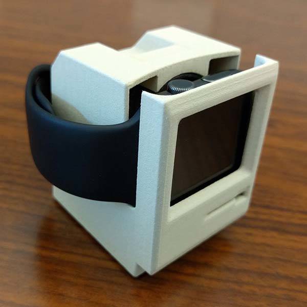 3D Printed Macintosh Classic Apple Watch Stand