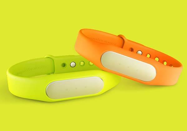Xiaomi Mi Band Pulse Fitness Tracker with Heart Rate Monitor