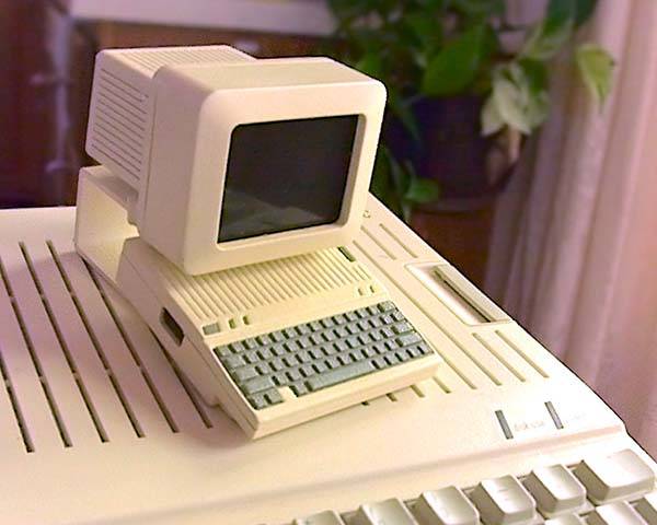 3D Printed Apple IIc Raspberry Pi Case