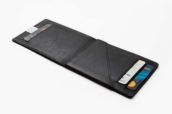 DUN Ultra Slim Bifold Leather Wallet