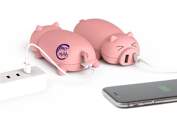 the cute little piggy power bank