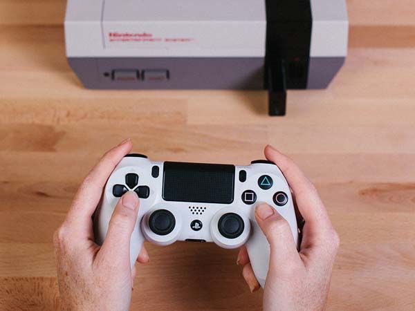 The Retro Receiver Makes NES Work with Wireless Controllers