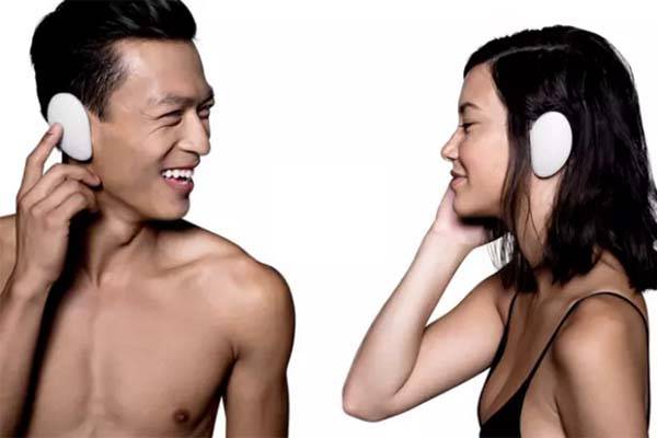 Sound Wireless Headphones Inspired by Human Ears