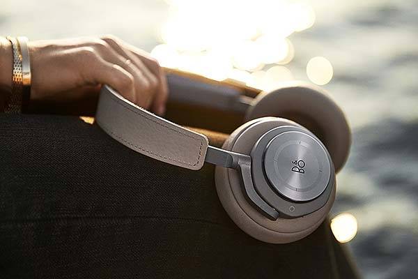 Beoplay H9 Wireless Headphones with Active Noise Cancellation