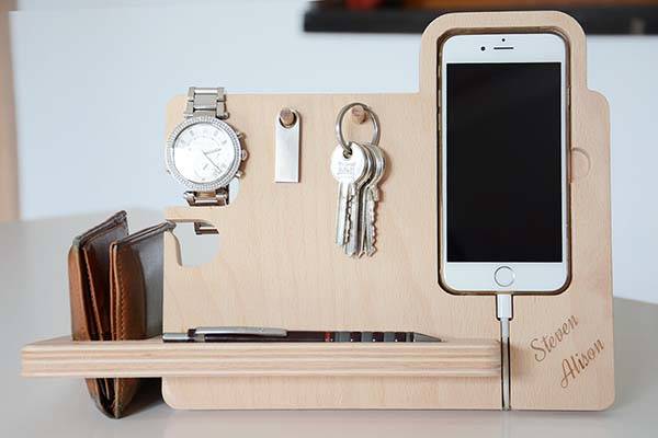 Handmade Wooden Docking Station for iPhone