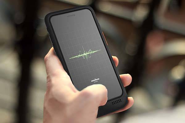 The Concept Smartphone Case with Walkie Talkie